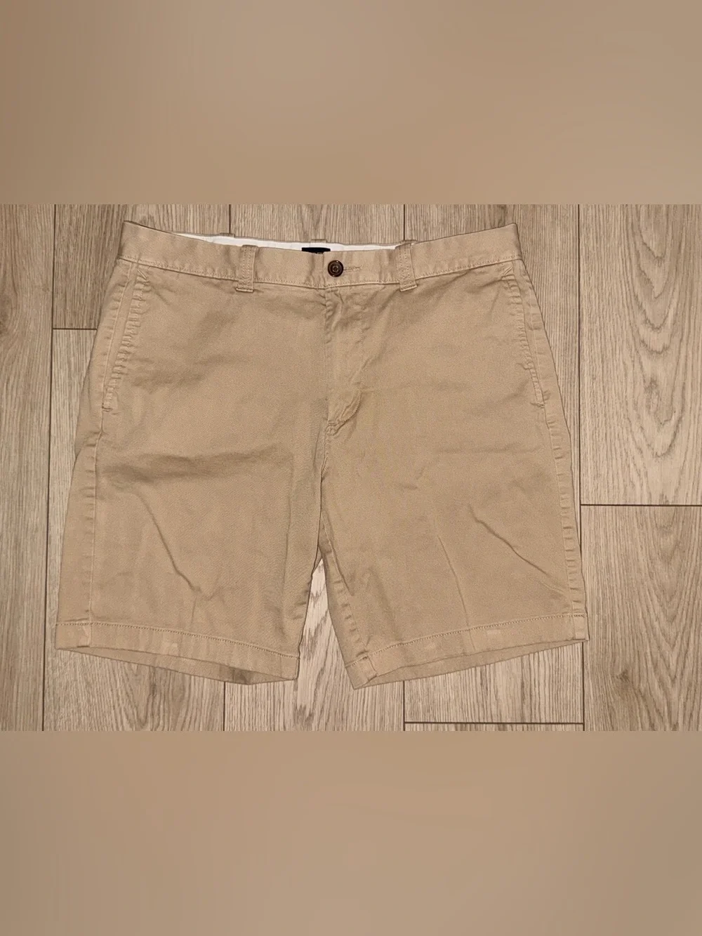 J. Crew 9” Inseam Mens 34 Khaki Outdoor Active Golf Tennis Work-wear Short